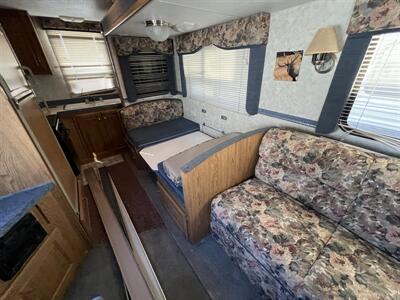 1998 Fleetwood Terry 27   - Photo 7 - Albuquerque, NM 87108