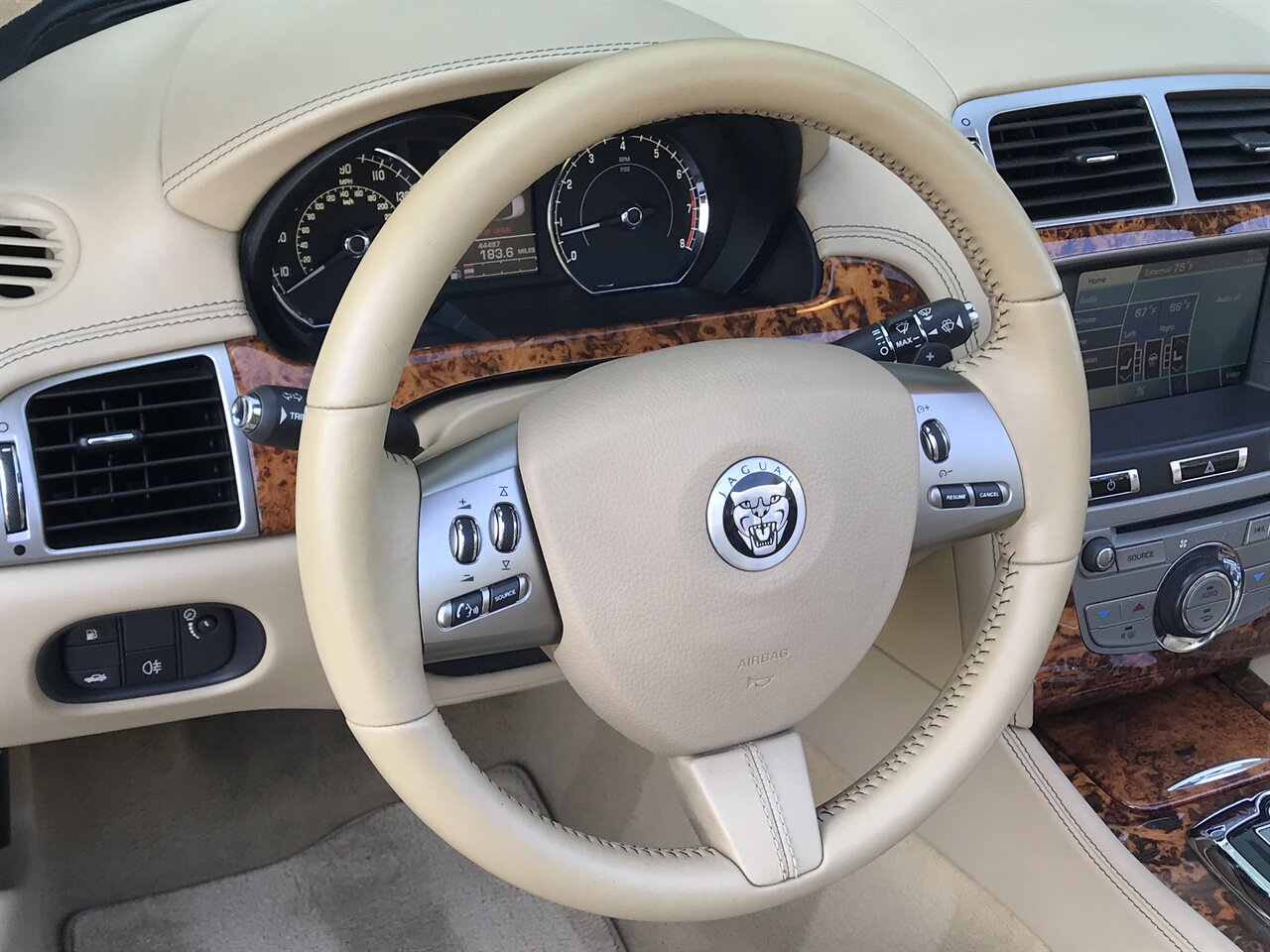 2010 Jaguar XK   - Photo 19 - Stuart, FL 34997