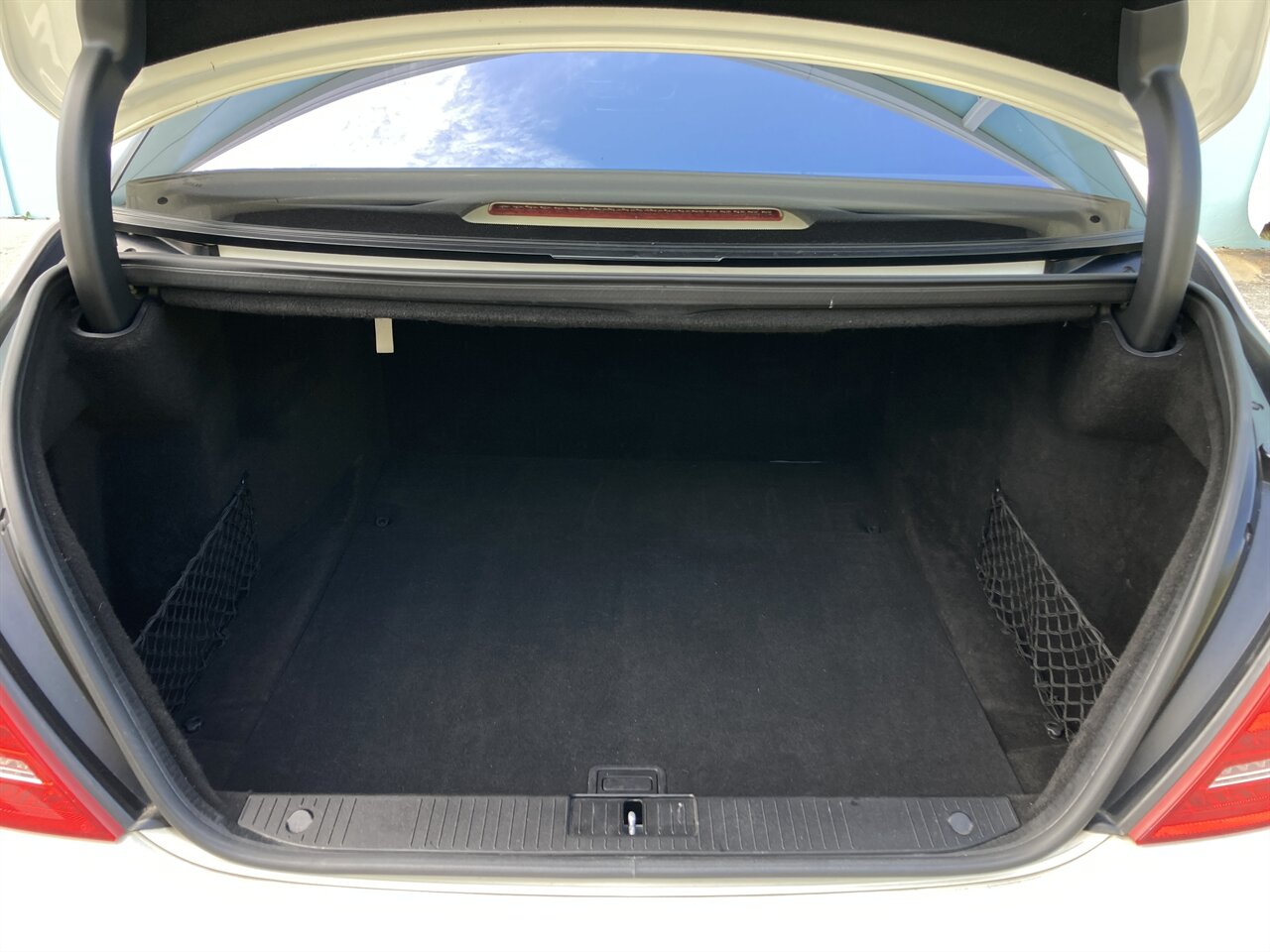 2011 Mercedes-Benz S 550 4MATIC - Photo 41 - Stuart, FL 34997