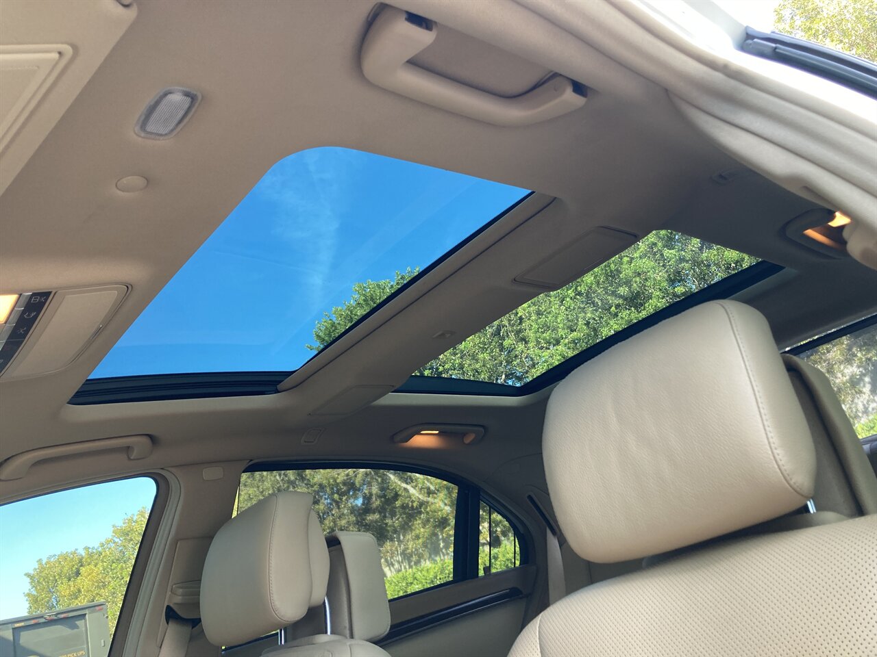 2011 Mercedes-Benz S 550 4MATIC - Photo 35 - Stuart, FL 34997