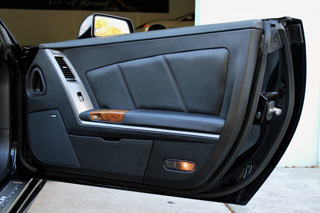 2009 Cadillac XLR Platinum   - Photo 30 - Stuart, FL 34997