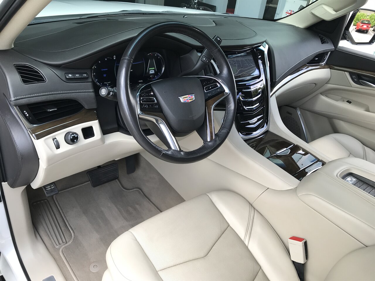 2019 Cadillac Escalade ESV Luxury   - Photo 37 - Stuart, FL 34997