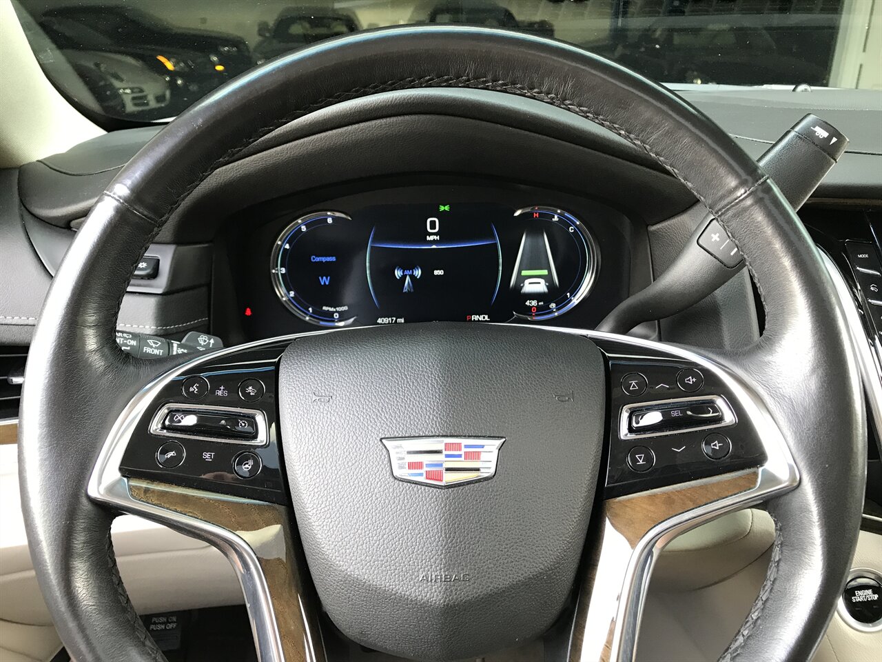 2019 Cadillac Escalade ESV Luxury   - Photo 29 - Stuart, FL 34997