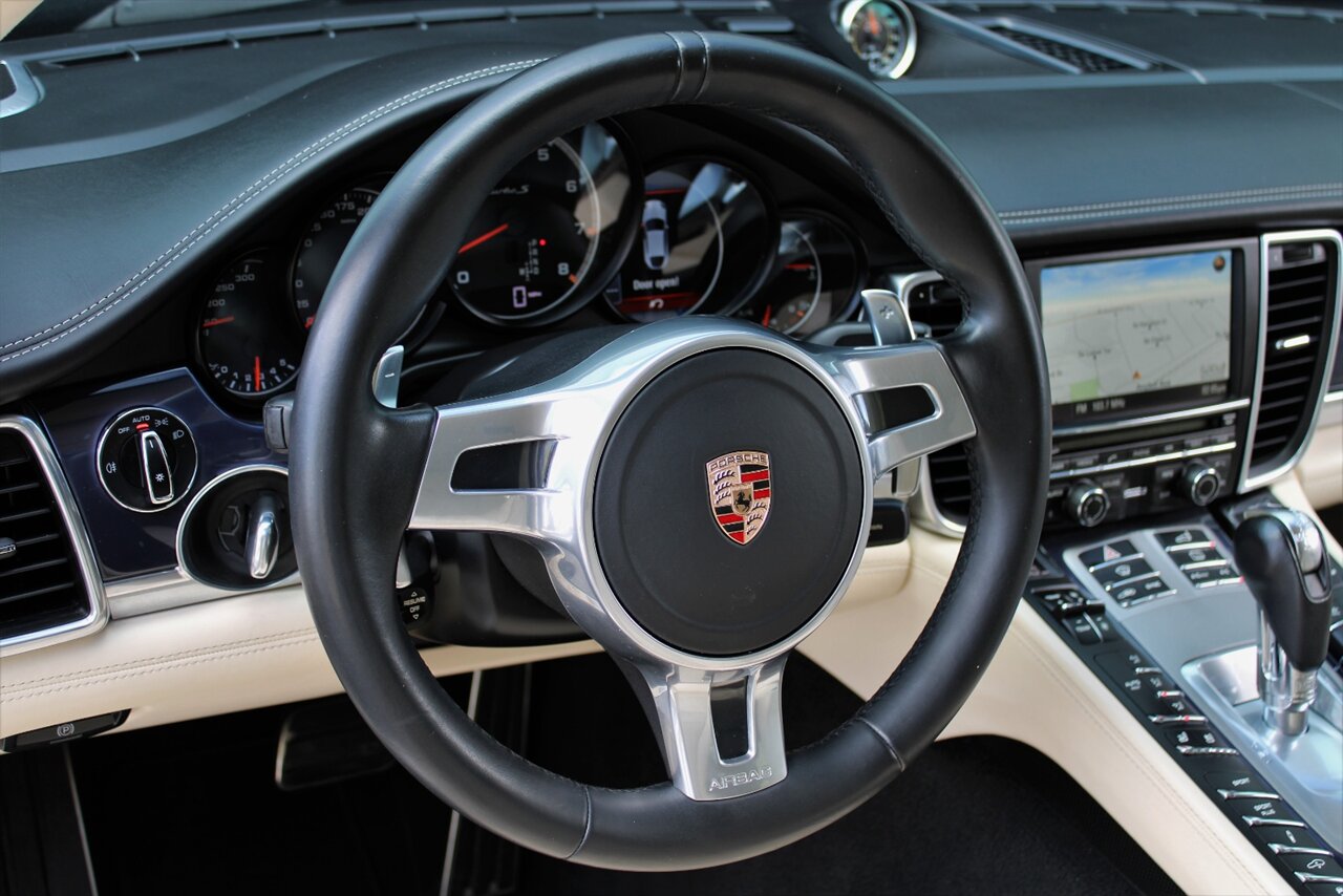 2014 Porsche Panamera AWD Turbo S   - Photo 25 - Stuart, FL 34997