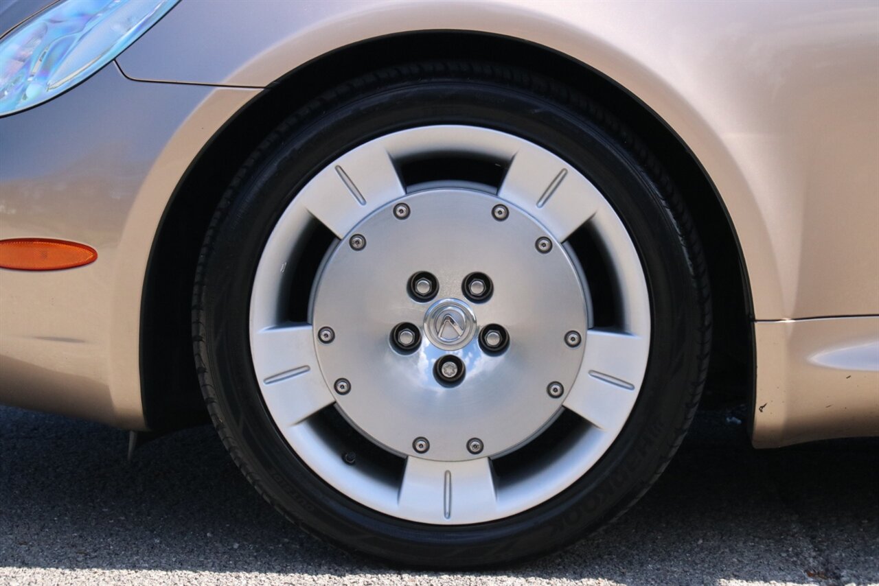 2004 Lexus SC 430   - Photo 13 - Stuart, FL 34997