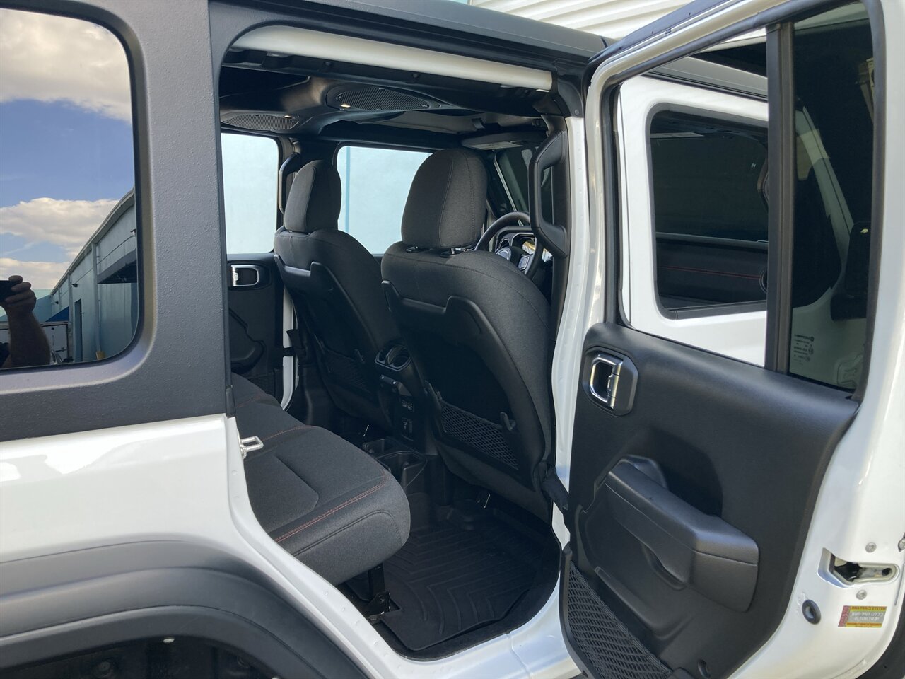 2024 Jeep Wrangler Rubicon - Photo 19 - Stuart, FL 34997