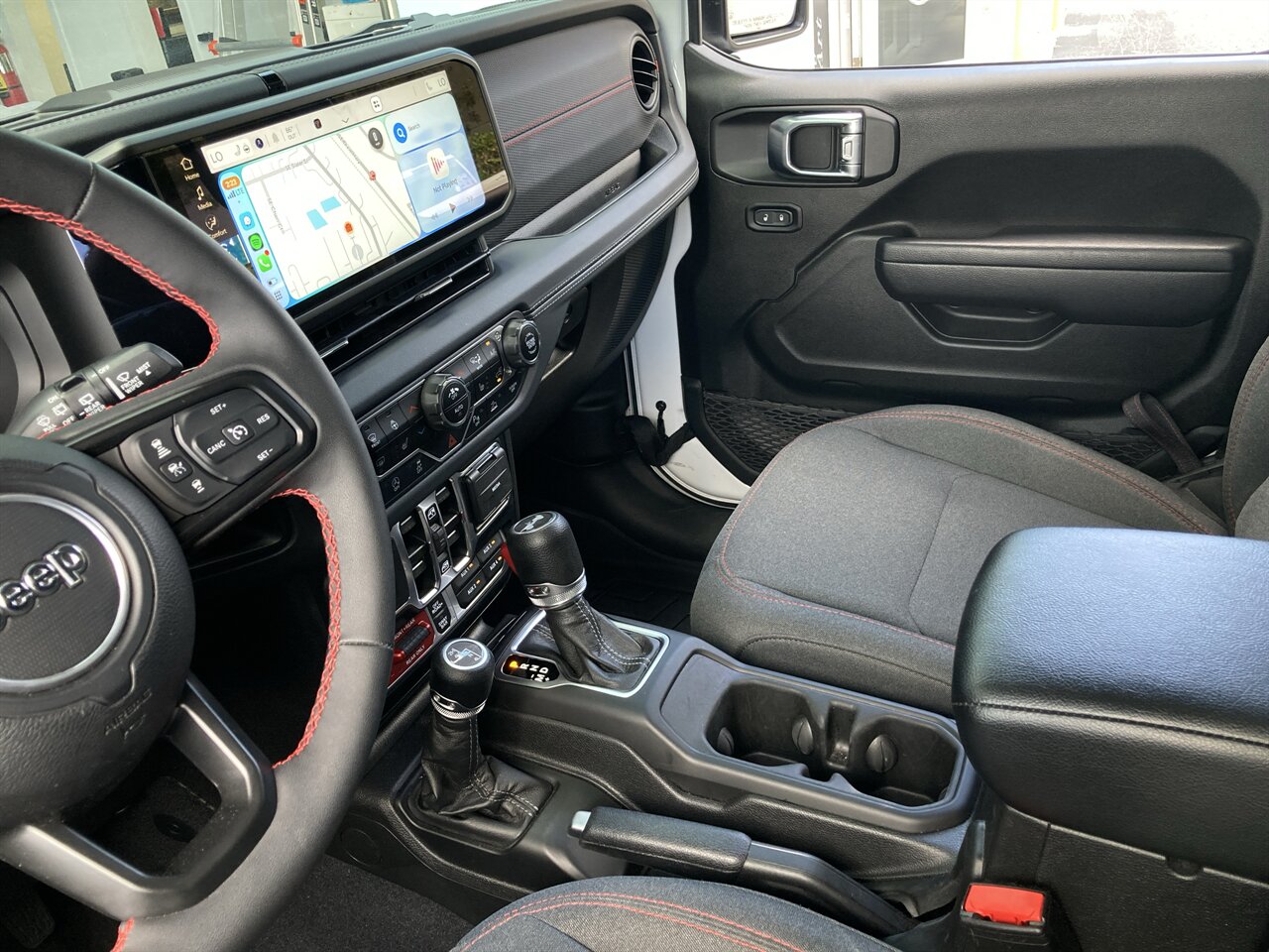 2024 Jeep Wrangler Rubicon - Photo 27 - Stuart, FL 34997