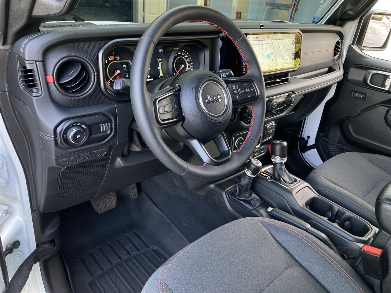 2024 Jeep Wrangler Rubicon - Photo 22 - Stuart, FL 34997