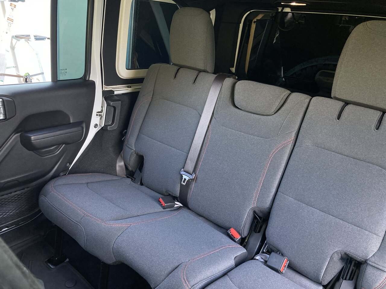 2024 Jeep Wrangler Rubicon - Photo 17 - Stuart, FL 34997