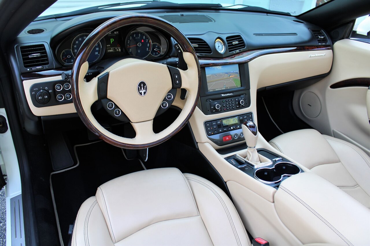 2014 Maserati GranTurismo Convertible   - Photo 21 - Stuart, FL 34997
