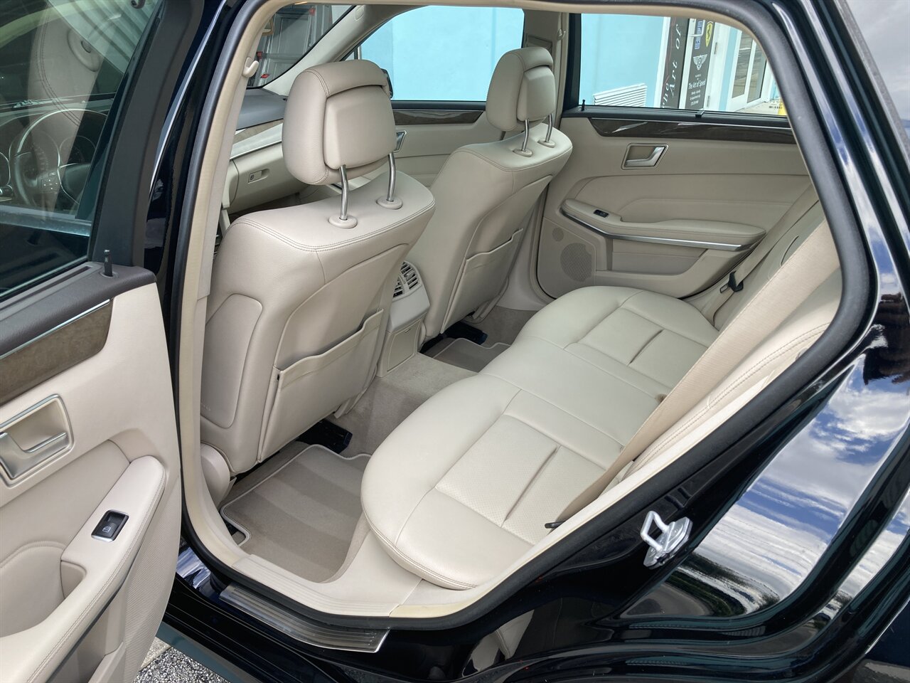 2014 Mercedes-Benz E 350 Luxury 4MATIC - Photo 17 - Stuart, FL 34997