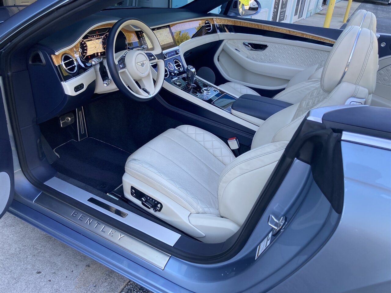 2020 Bentley Continental GTC Mulliner - Photo 14 - Stuart, FL 34997