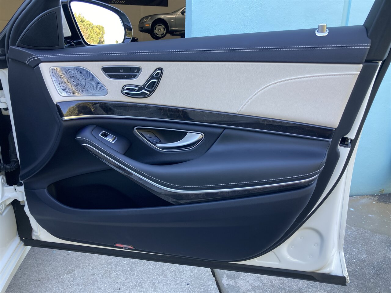 2017 Mercedes-Benz S 550 4MATIC   - Photo 33 - Stuart, FL 34997