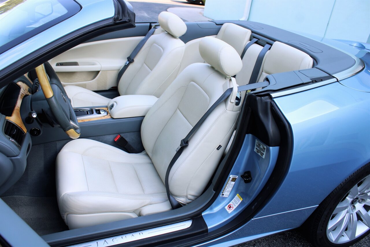 2007 Jaguar XK Convertible   - Photo 15 - Stuart, FL 34997