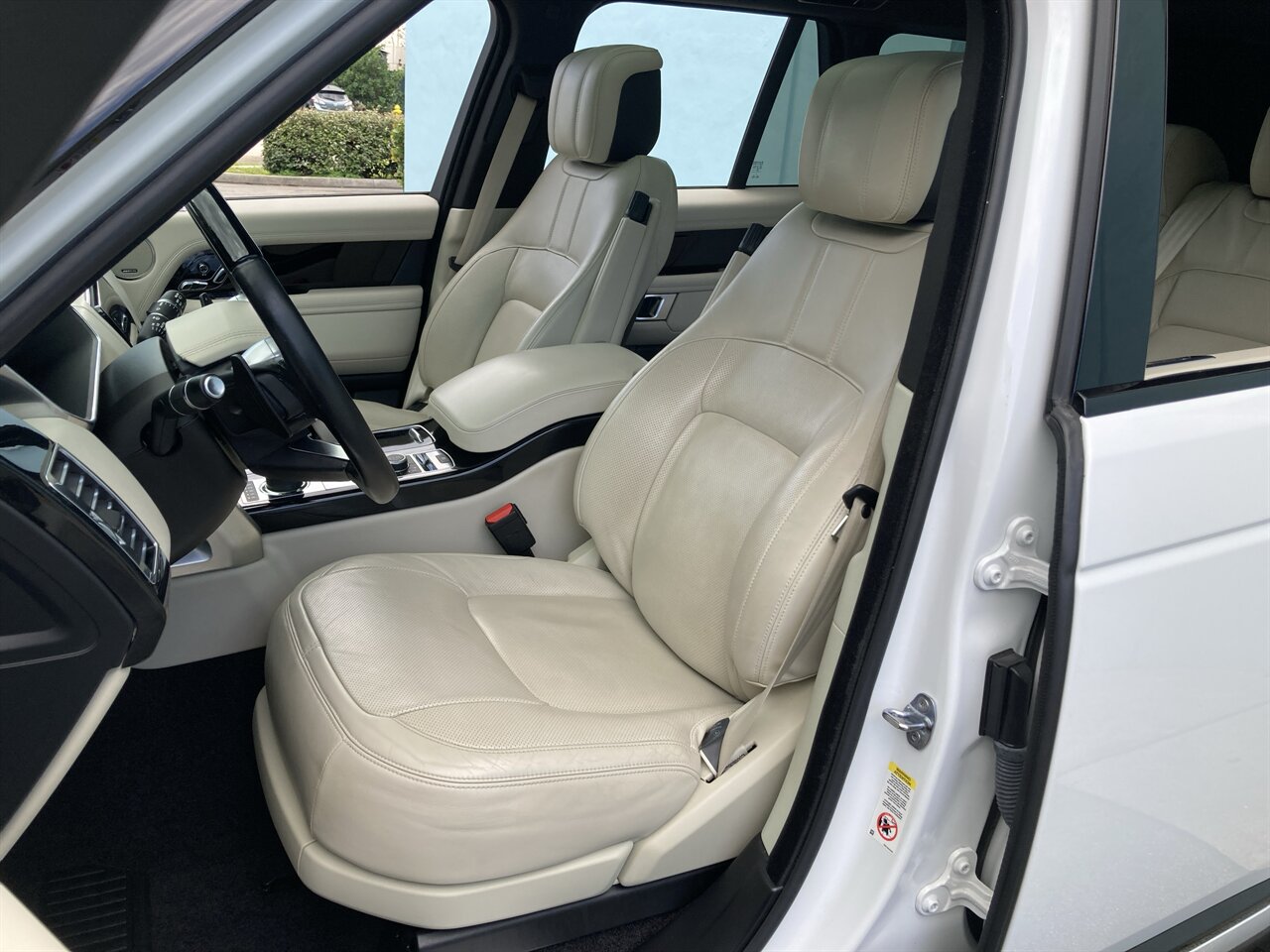 2019 Land Rover Range Rover Supercharged - Photo 15 - Stuart, FL 34997
