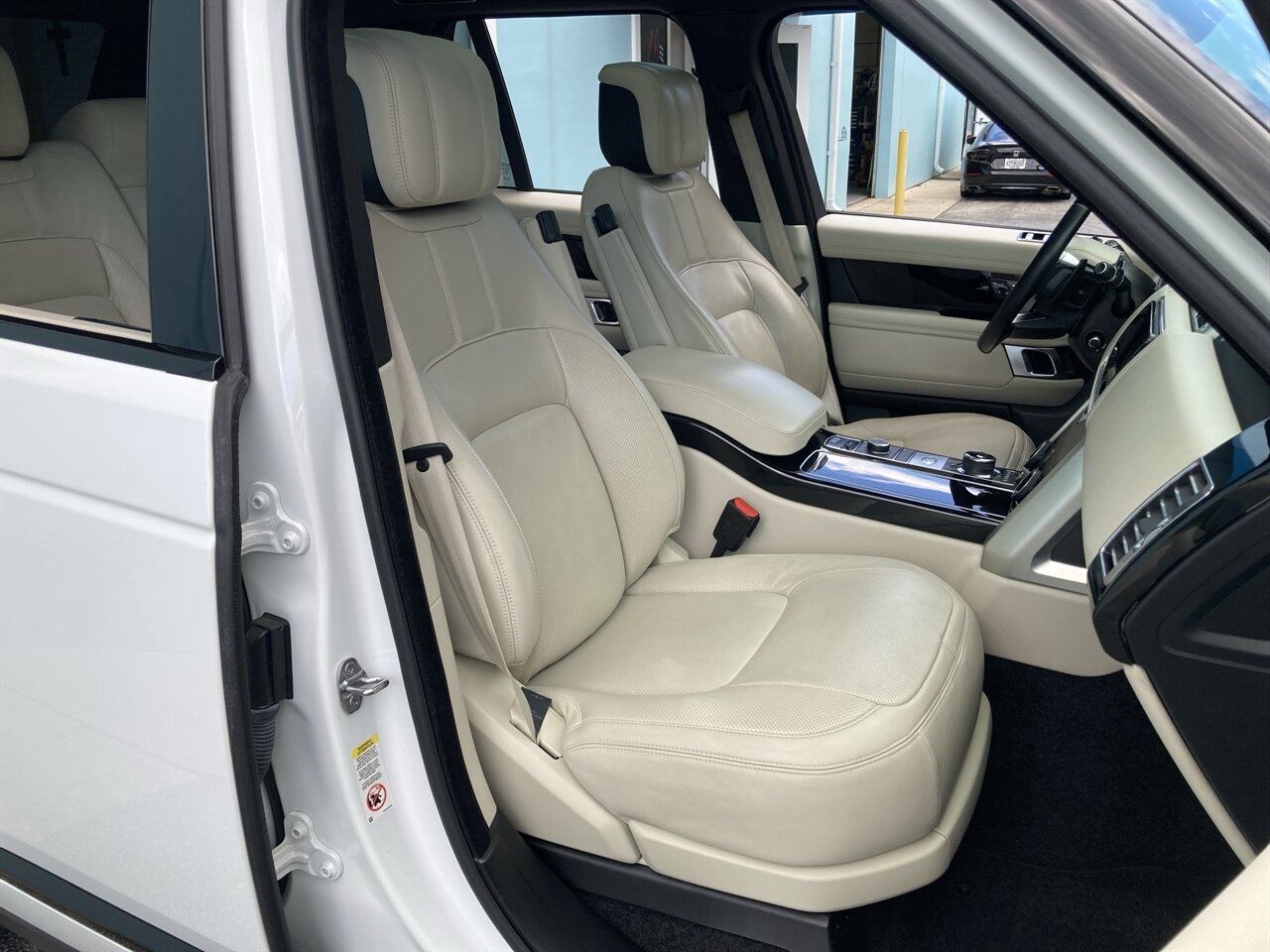 2019 Land Rover Range Rover Supercharged - Photo 20 - Stuart, FL 34997