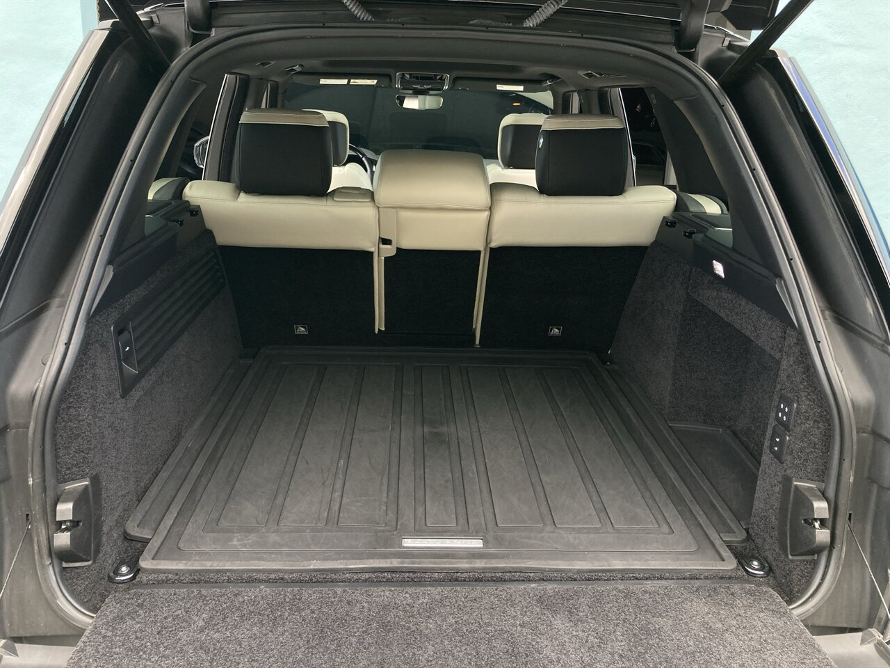 2019 Land Rover Range Rover Supercharged - Photo 38 - Stuart, FL 34997