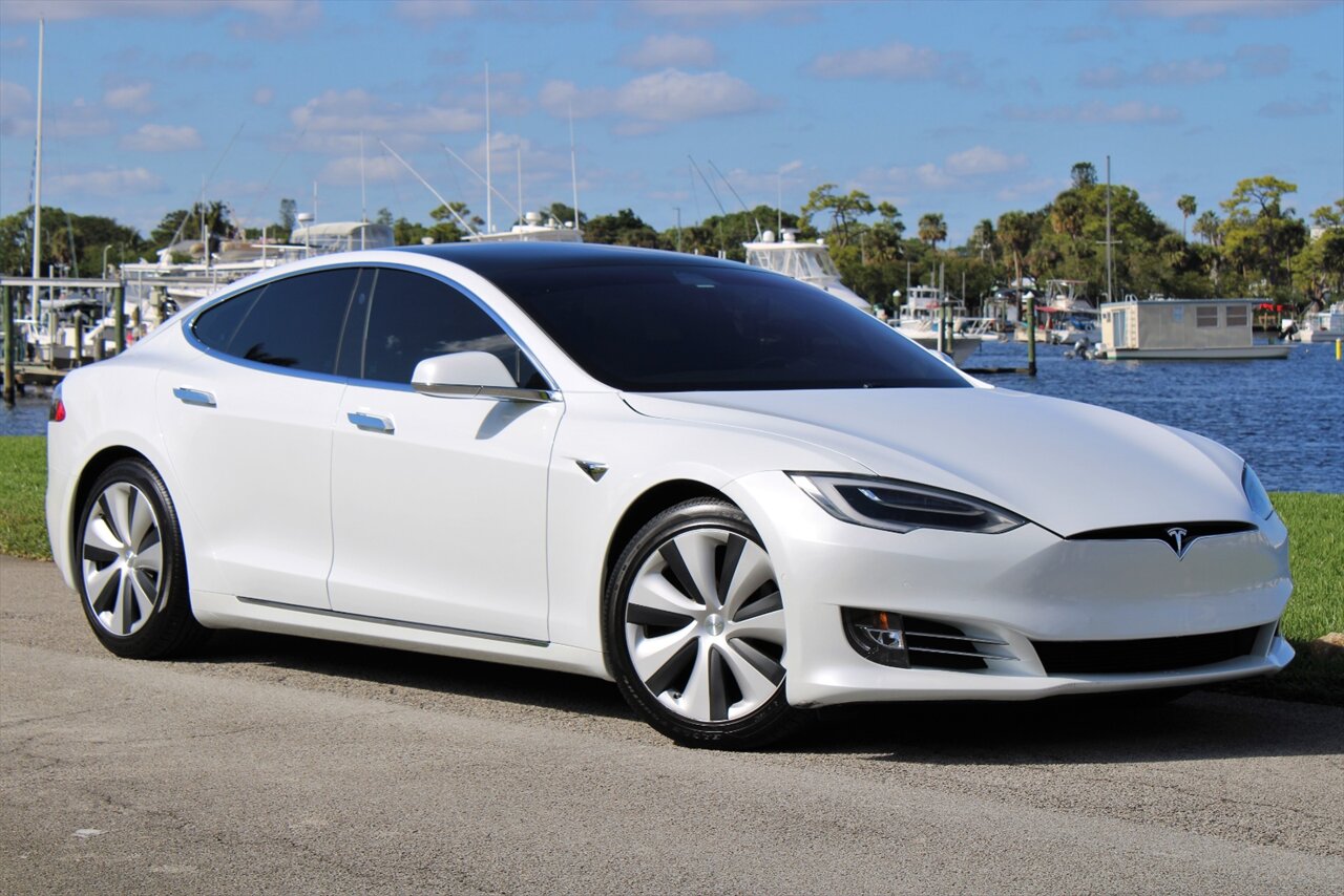 2020 Tesla Model S Long Range Plus   - Photo 5 - Stuart, FL 34997