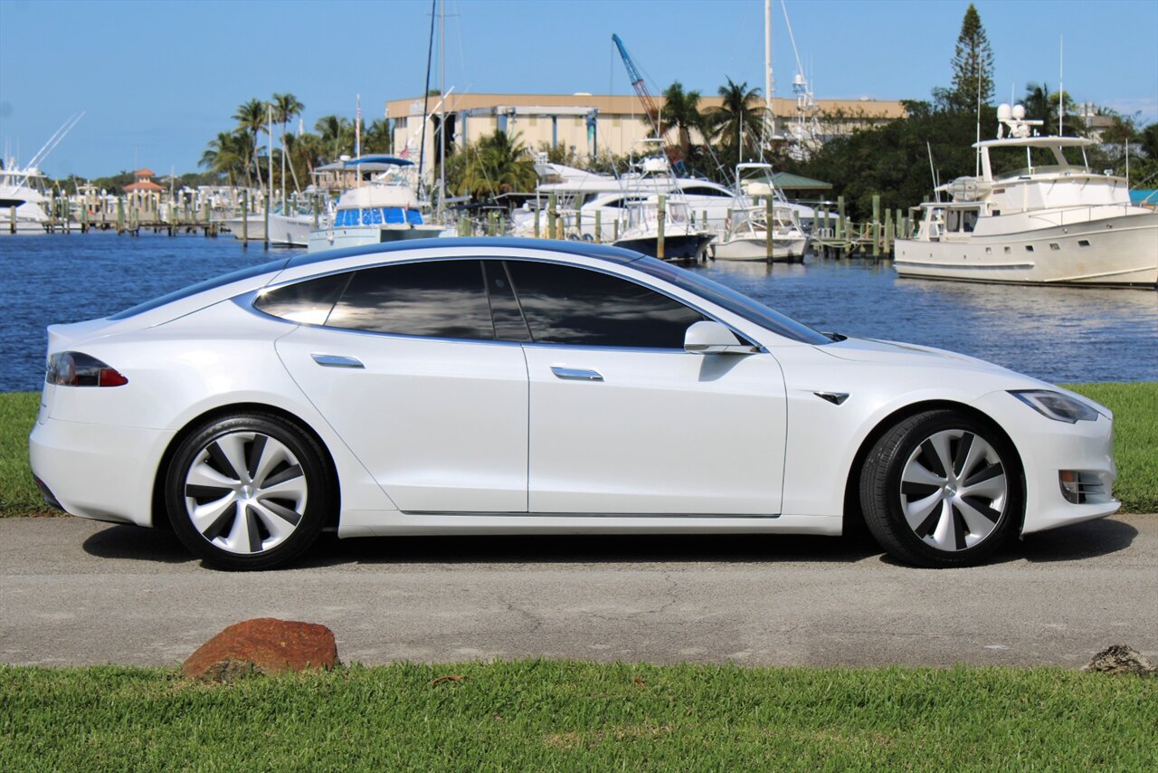 2020 Tesla Model S Long Range Plus   - Photo 8 - Stuart, FL 34997