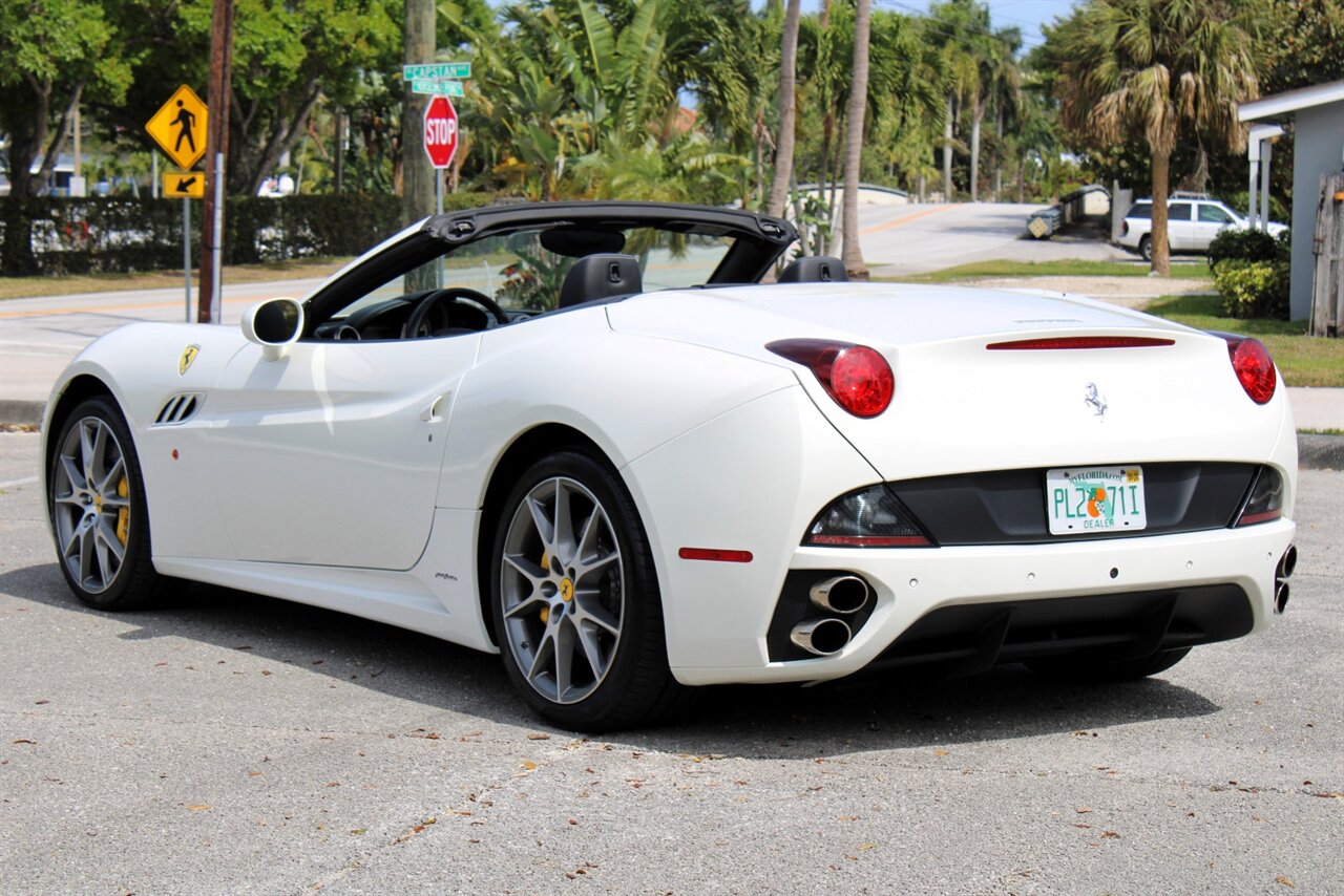 2014 Ferrari California   - Photo 12 - Stuart, FL 34997
