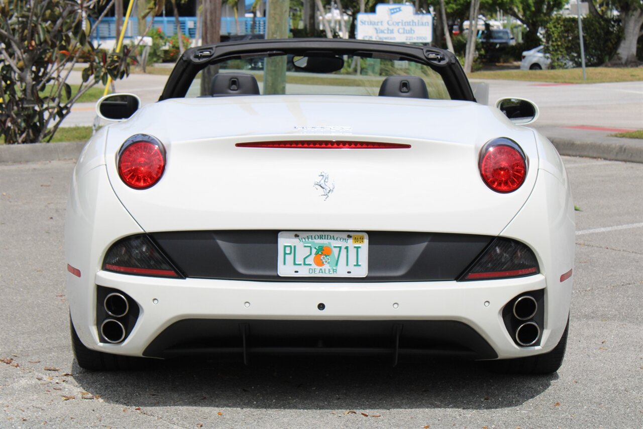 2014 Ferrari California   - Photo 9 - Stuart, FL 34997