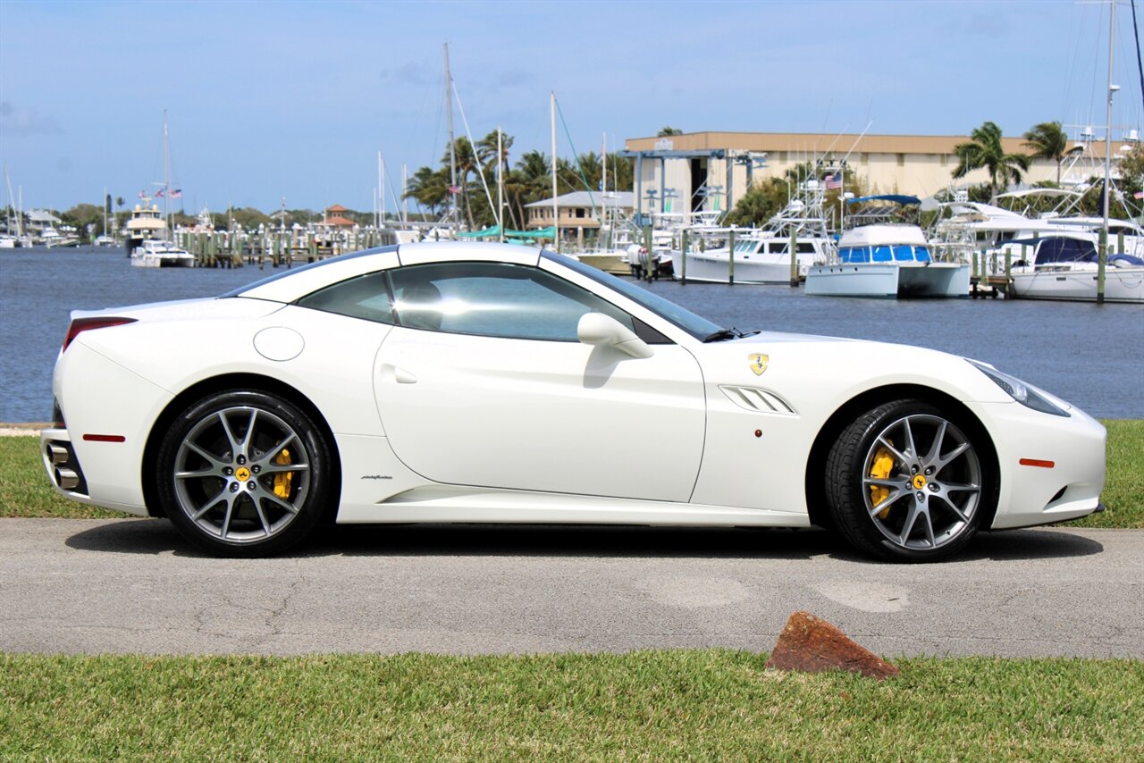 2014 Ferrari California   - Photo 7 - Stuart, FL 34997