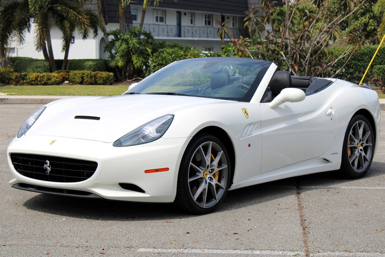 2014 Ferrari California   - Photo 11 - Stuart, FL 34997