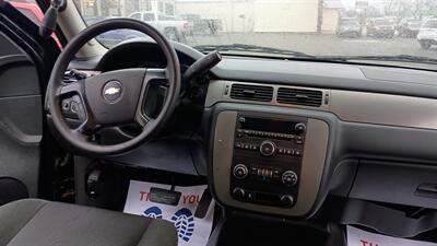 2012 Chevrolet Tahoe 4WD   - Photo 22 - Mishawaka, IN 46545