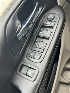 2013 Chrysler Town and Country Touring   - Photo 4 - Mishawaka, IN 46545