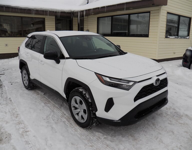 2024 Toyota RAV4 LE  AWD