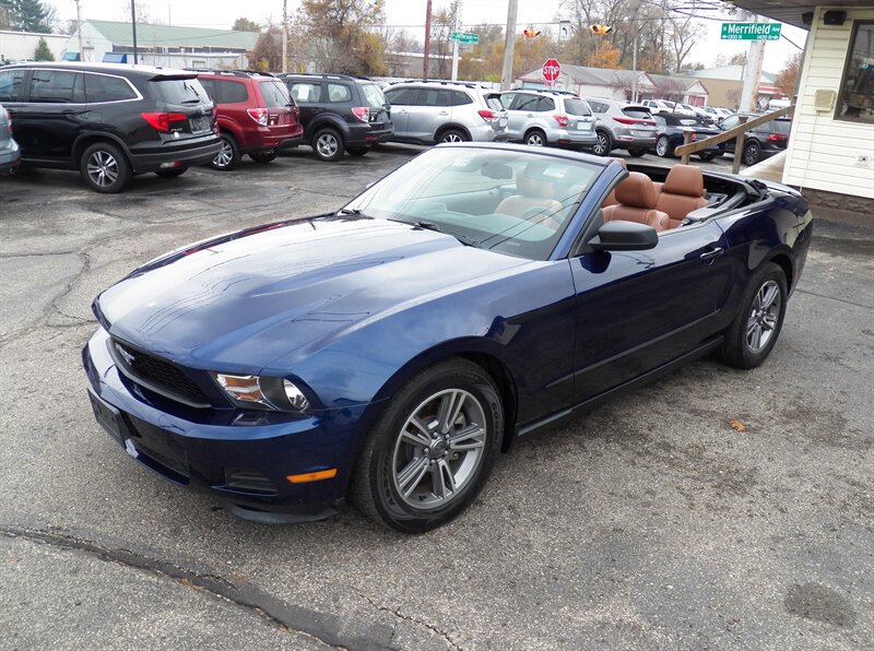 2011 Ford Mustang V6 Premium  Convertible