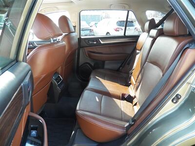 2019 Subaru Outback 3.6R Touring  AWD - Photo 13 - Mishawaka, IN 46545