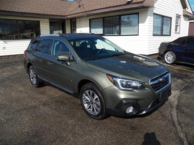 2019 Subaru Outback 3.6R Touring  AWD - Photo 1 - Mishawaka, IN 46545