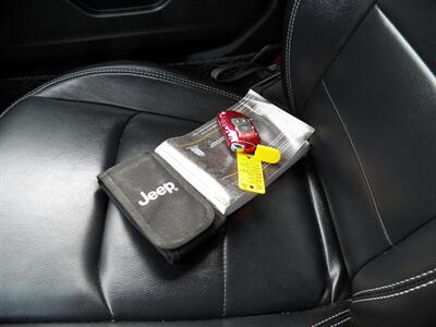 2021 Jeep Wrangler Unlimited Sahara 4x4 - Photo 34 - Mishawaka, IN 46545