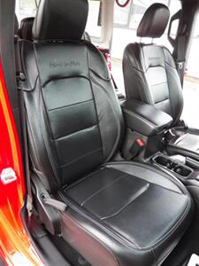 2021 Jeep Wrangler Unlimited Sahara 4x4 - Photo 14 - Mishawaka, IN 46545