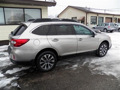 2015 Subaru Outback 3.6R Limited AWD - Photo 2 - Mishawaka, IN 46545