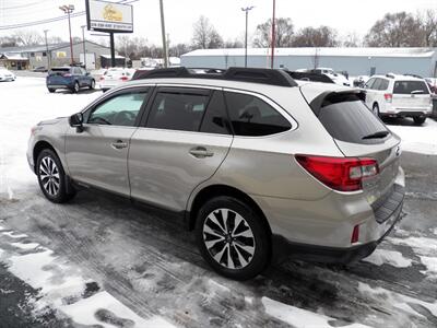 2015 Subaru Outback 3.6R Limited AWD - Photo 3 - Mishawaka, IN 46545