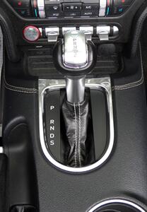 2018 Ford Mustang EcoBoost Premium   - Photo 32 - Mishawaka, IN 46545