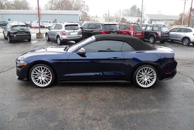 2018 Ford Mustang EcoBoost Premium   - Photo 7 - Mishawaka, IN 46545