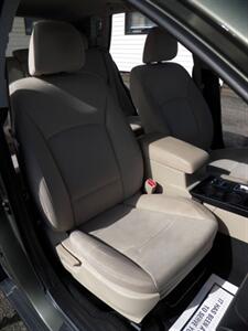 2017 Subaru Outback 2.5i Premium  AWD - Photo 17 - Mishawaka, IN 46545