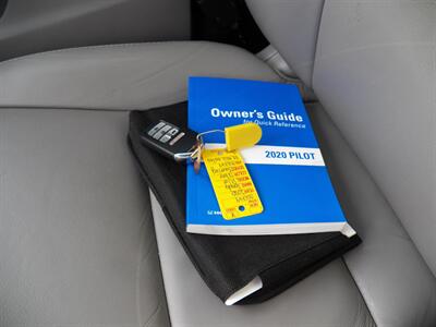 2020 Honda Pilot Touring w/Rear Captain's   - Photo 39 - Mishawaka, IN 46545