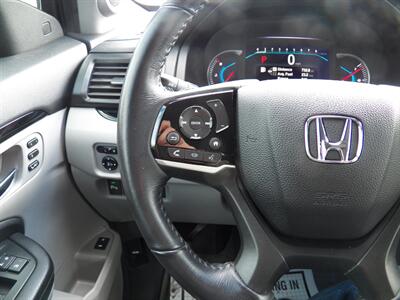 2020 Honda Pilot Touring w/Rear Captain's   - Photo 32 - Mishawaka, IN 46545
