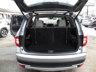 2020 Honda Pilot Touring w/Rear Captain's   - Photo 15 - Mishawaka, IN 46545