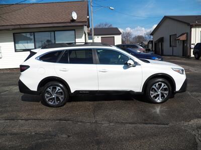 2022 Subaru Outback Limited AWD - Photo 2 - Mishawaka, IN 46545