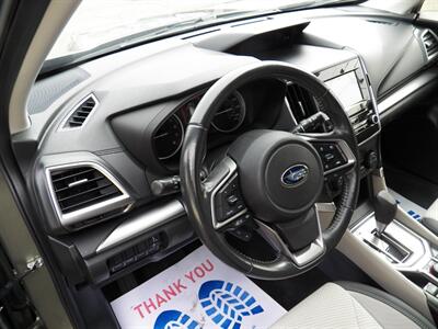 2019 Subaru Forester Premium  AWD - Photo 5 - Mishawaka, IN 46545