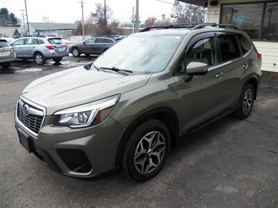 2019 Subaru Forester Premium  AWD - Photo 2 - Mishawaka, IN 46545