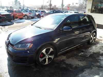 2016 Volkswagen Golf GTI SE   - Photo 2 - Mishawaka, IN 46545