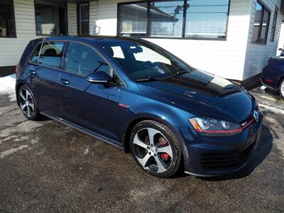 2016 Volkswagen Golf GTI SE   - Photo 1 - Mishawaka, IN 46545