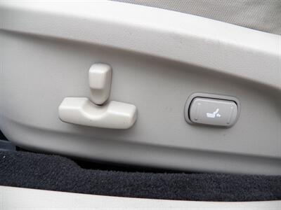 2011 Subaru Outback 2.5i Premium AWD - Photo 9 - Mishawaka, IN 46545