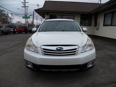 2011 Subaru Outback 2.5i Premium AWD - Photo 6 - Mishawaka, IN 46545